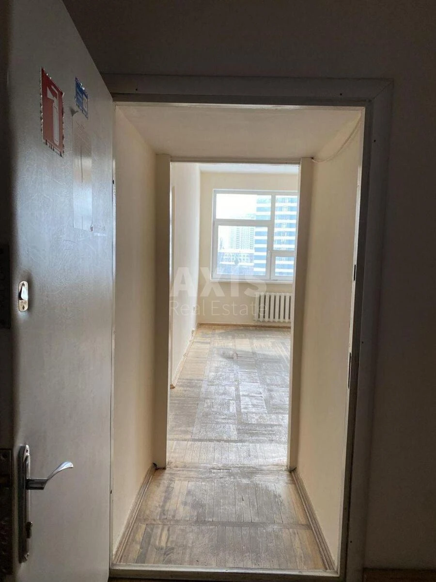 Office vul. Sverstjuka Jevgena 23, 234m2679194