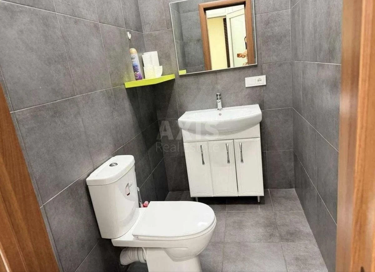 Office vul. Jevgena Konoval'cja 36Е, 100m2684025