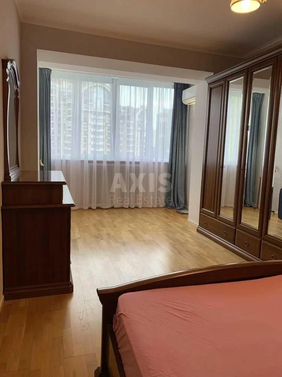 3k apartment vul. Staronavodnyc'ka 8711037