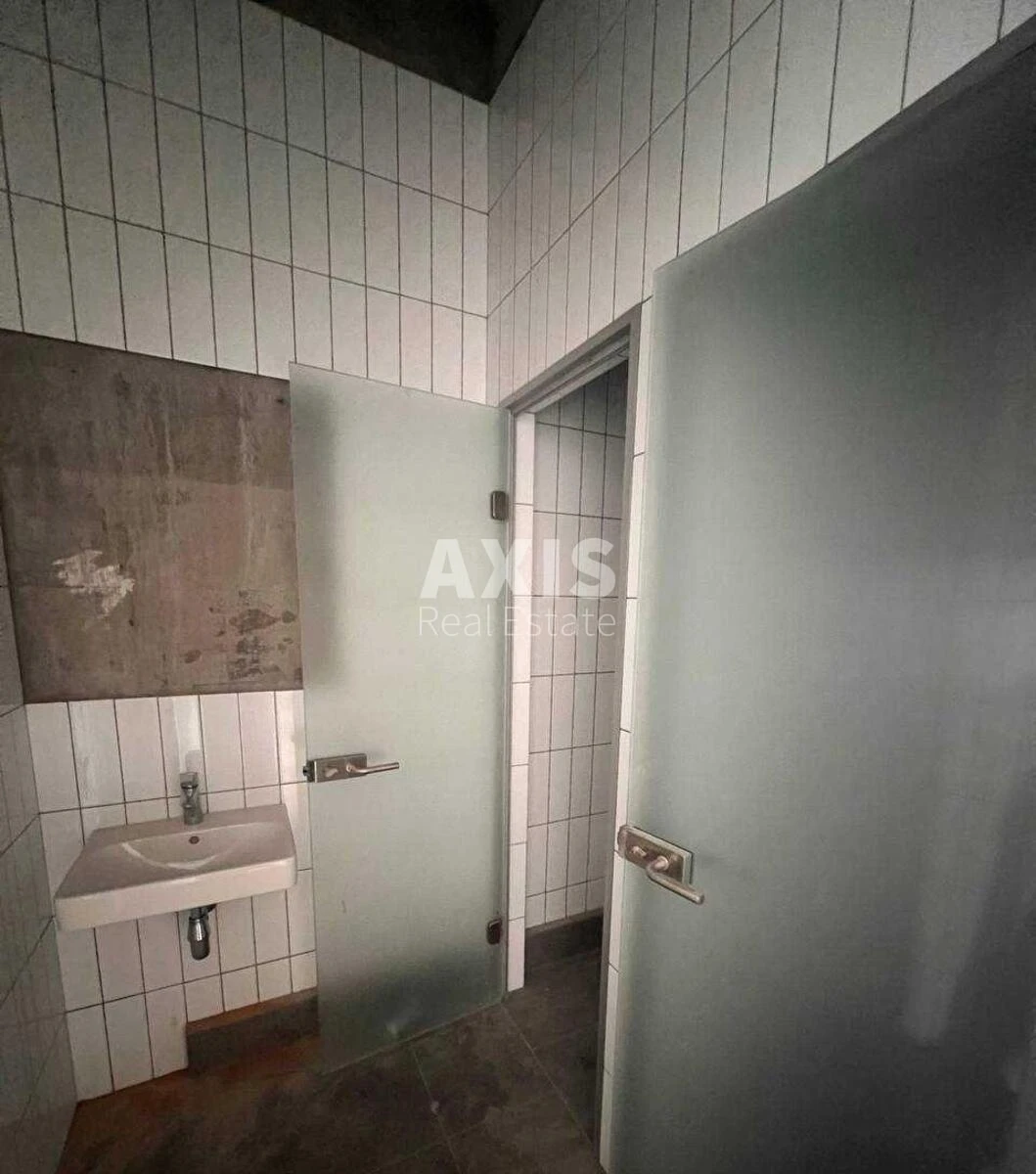 Office vul. Antonovycha 118, 478m2618555