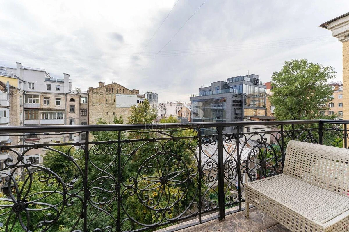 Office vul. Hetmana Skoropadskoho Pavla 1, 134m27107416