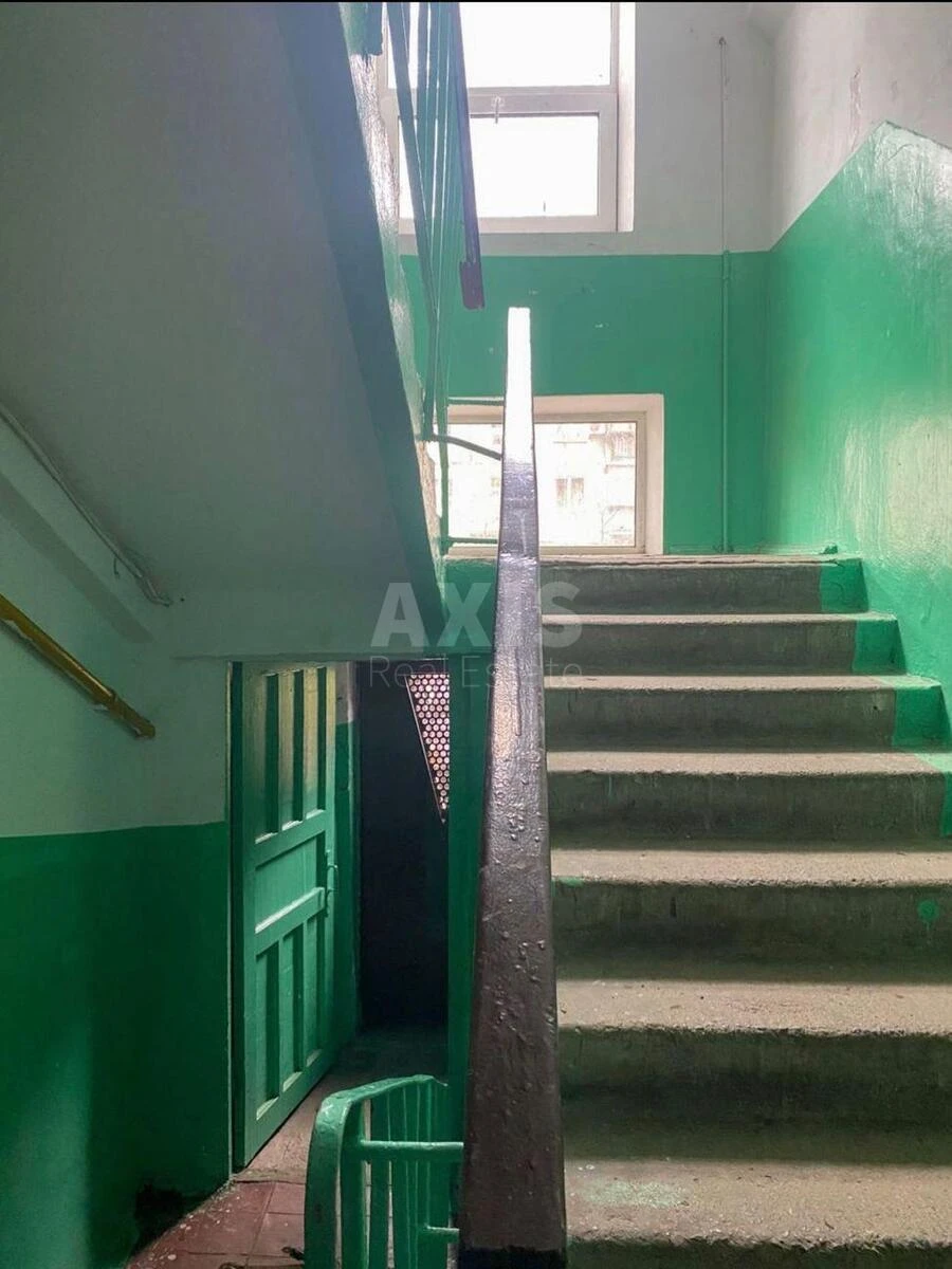 2k apartment vul. Doncja Myhajla 23Б649526