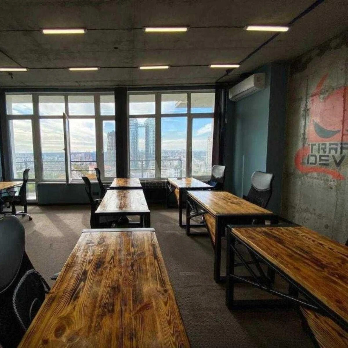 Office vul. Jevgena Konoval'cja 44А, 164m2718511