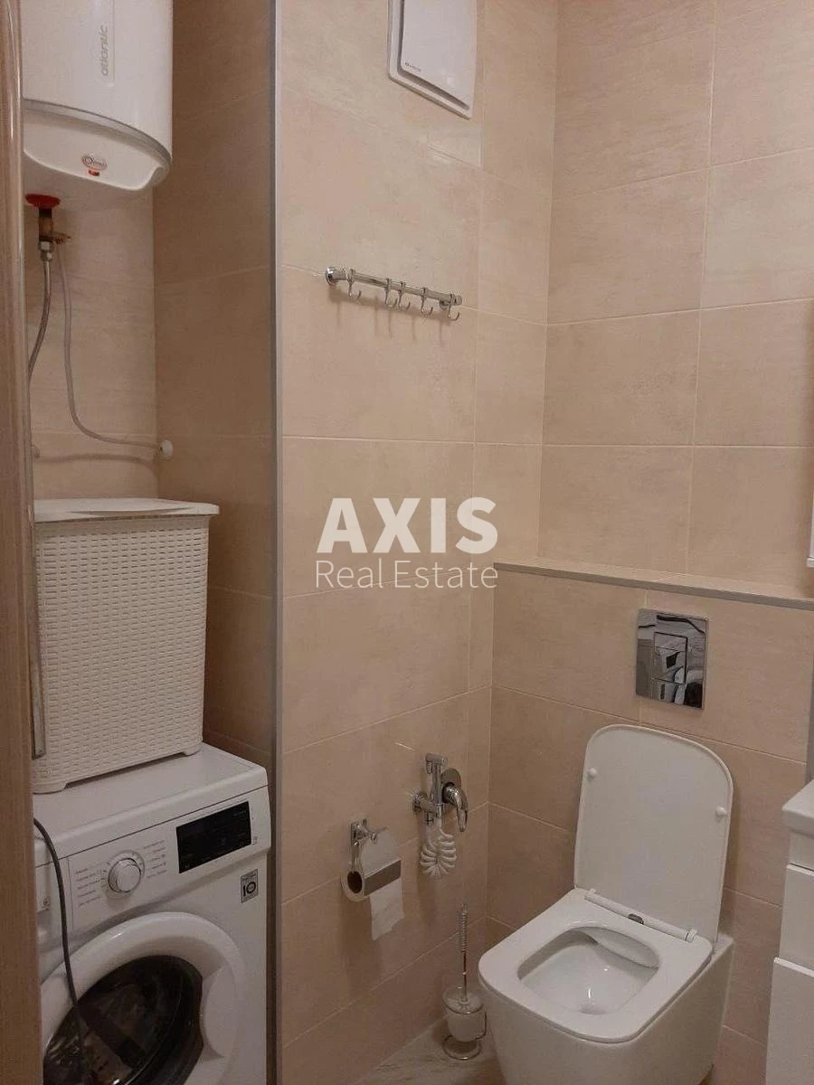 1k apartment vul. Sverstjuka Jevgena 4359543