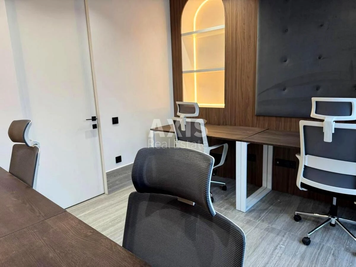 Office vul. Bul'varno-Kudrjavs'ka 15Є, 180m2593253