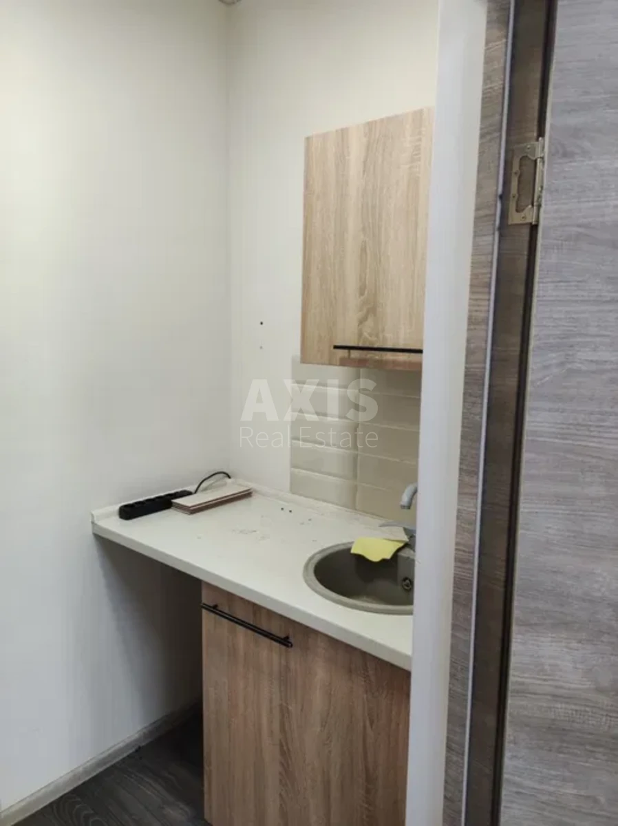 Office vul. Lypkivs'kogo Vasylja Mytropolyta 45, 78m2546310