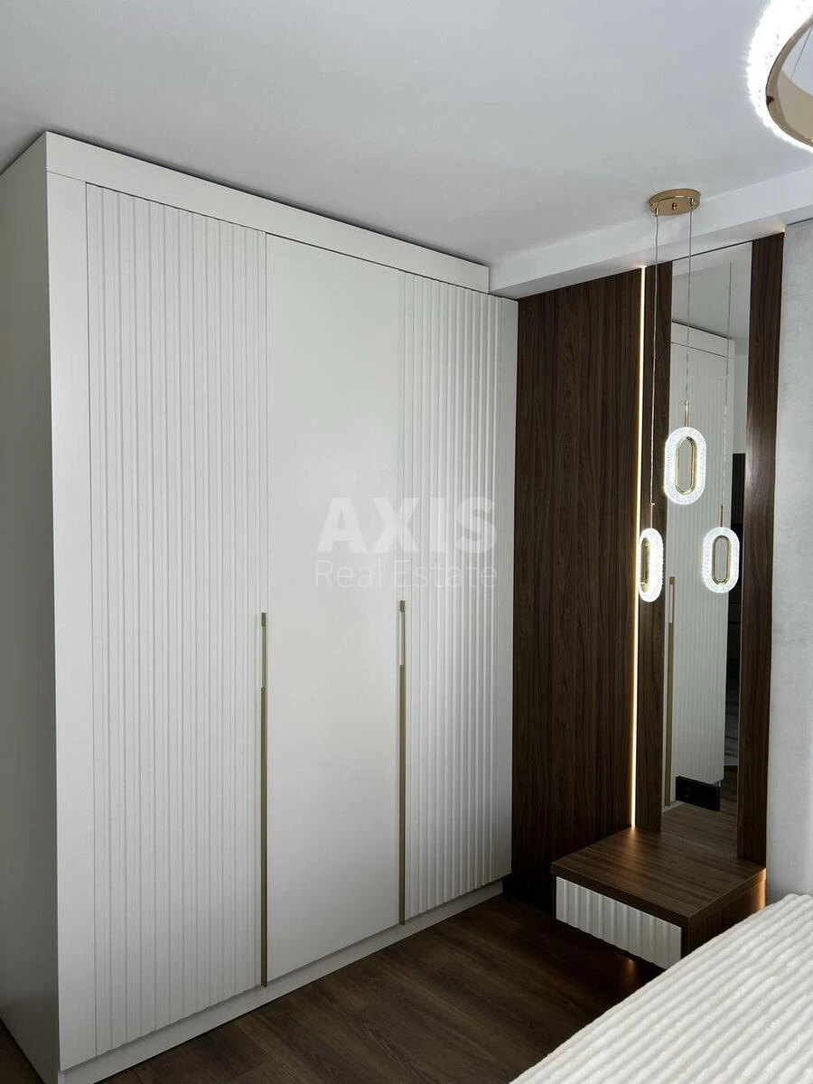1k apartment vul. Myhajla Maksymovycha 28Є690702