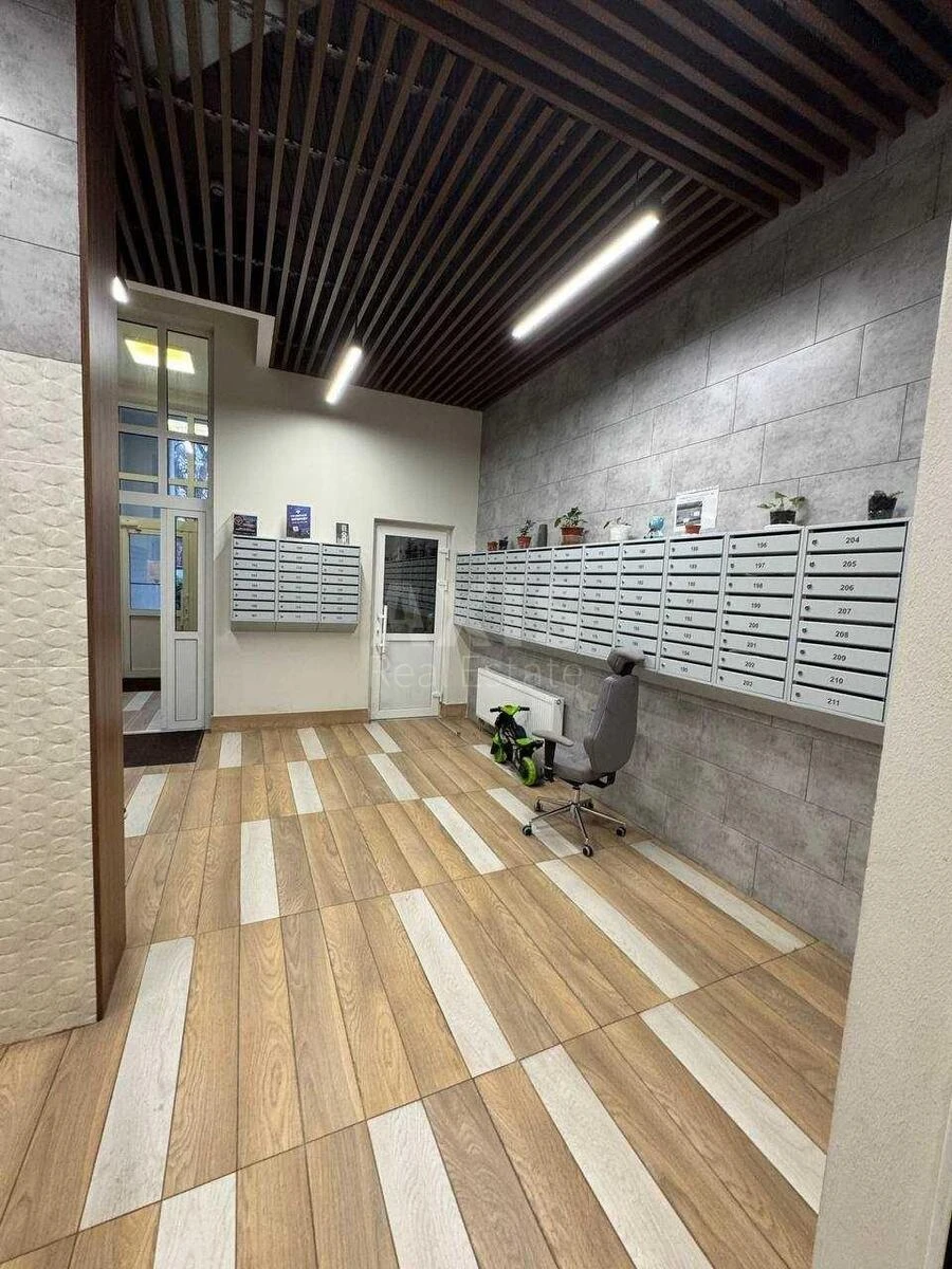 2к квартира ул. Львовская 156444811