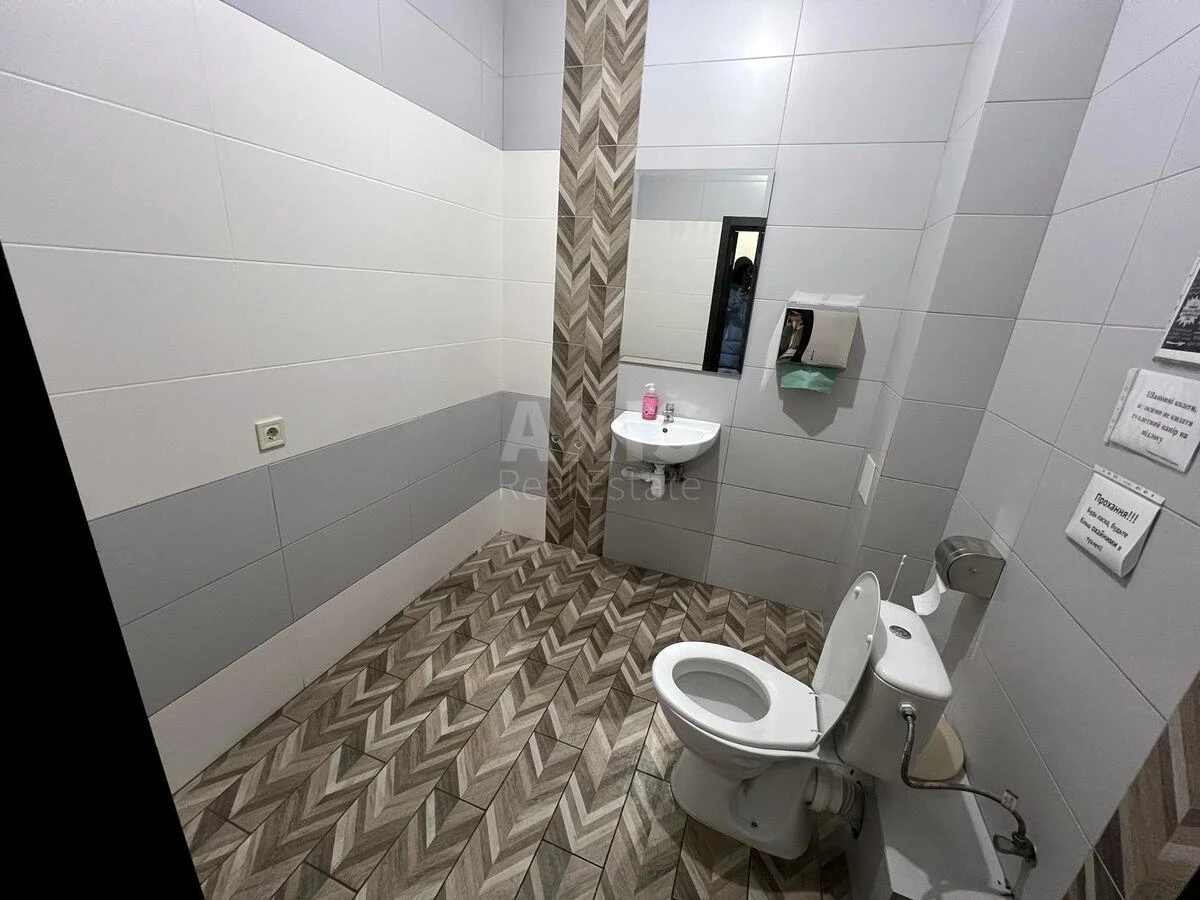 Trade object vul. Metrologichna 44, 37m2647903