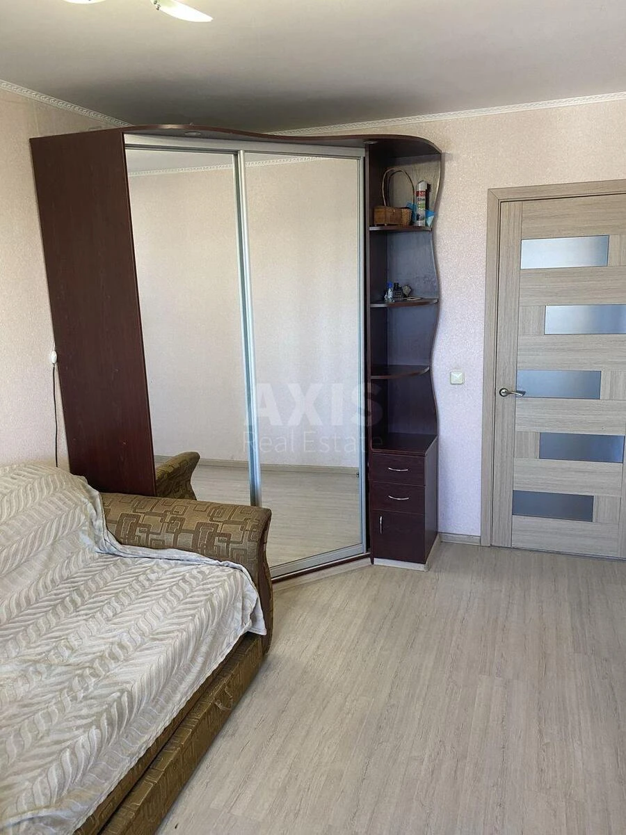 3k apartment pr-t Svobody 30617408