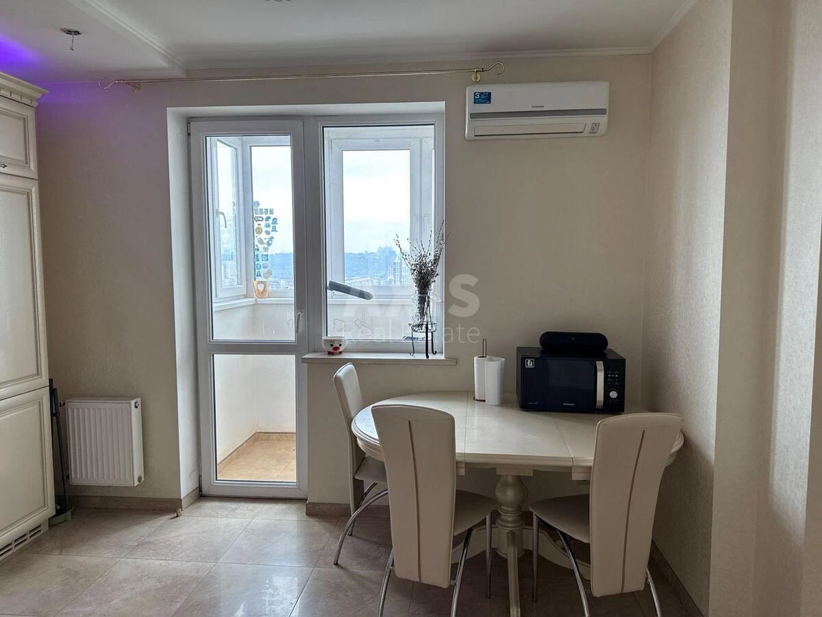 2k apartment vul. Shums'kogo Jurija 1Б696061