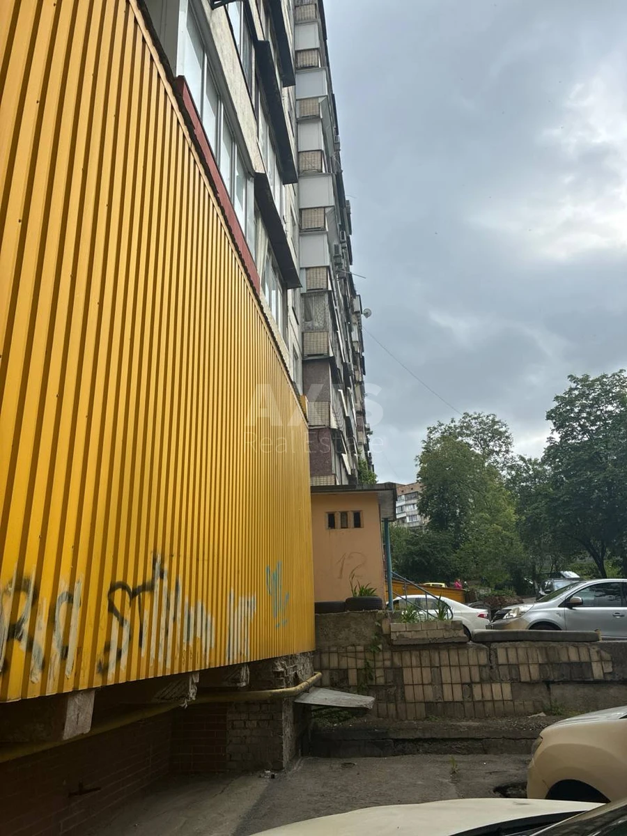 Service object vul. Petropavlivs'ka 12, 113m2546516