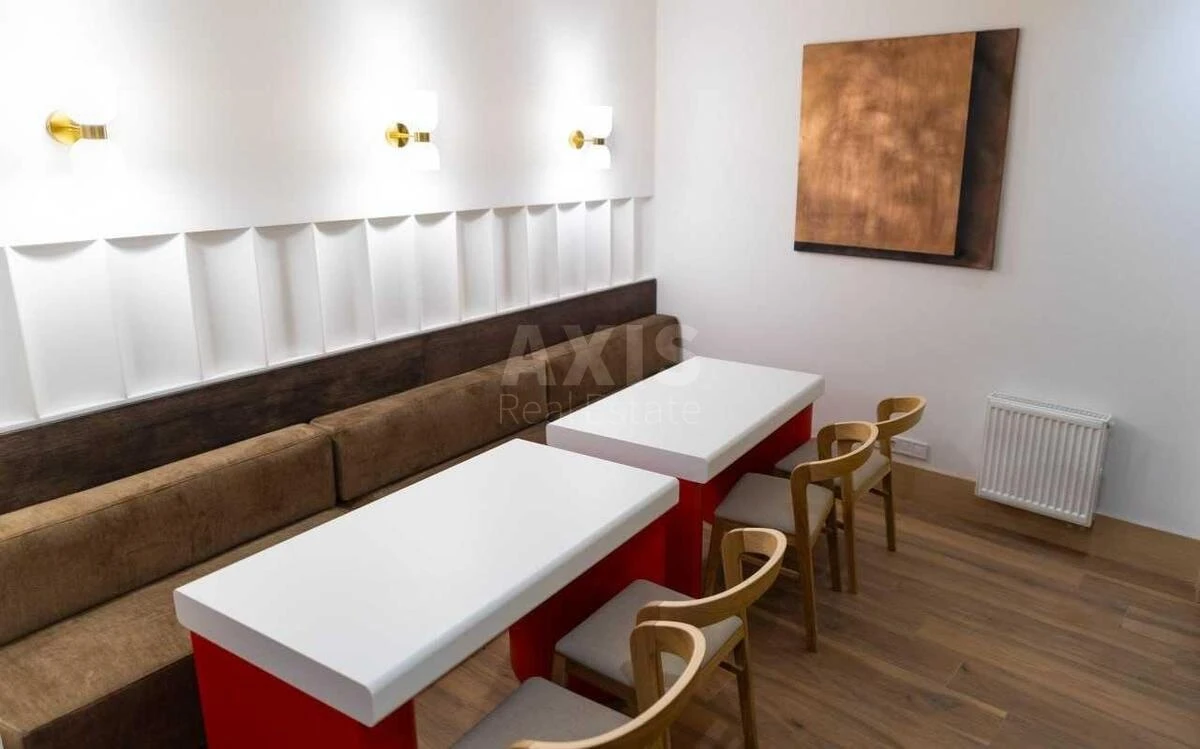 Office vul. Buslivs'ka 12, 135m26697017