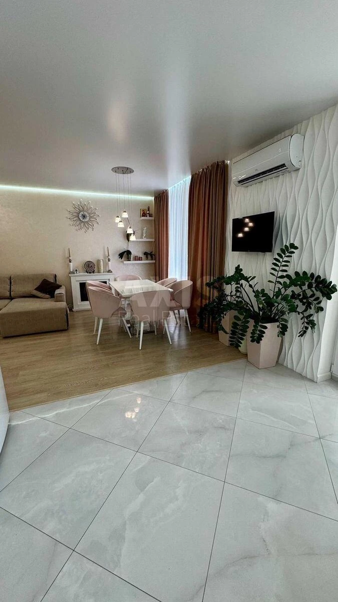3k apartment vul. Metrologichna 54686445
