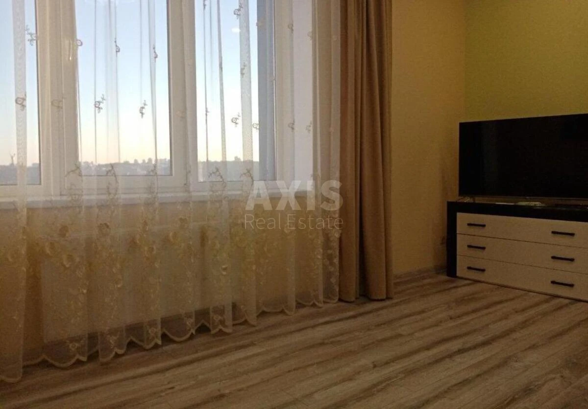 2k apartment vul. Mykil's'ko-Slobids'ka 1703047