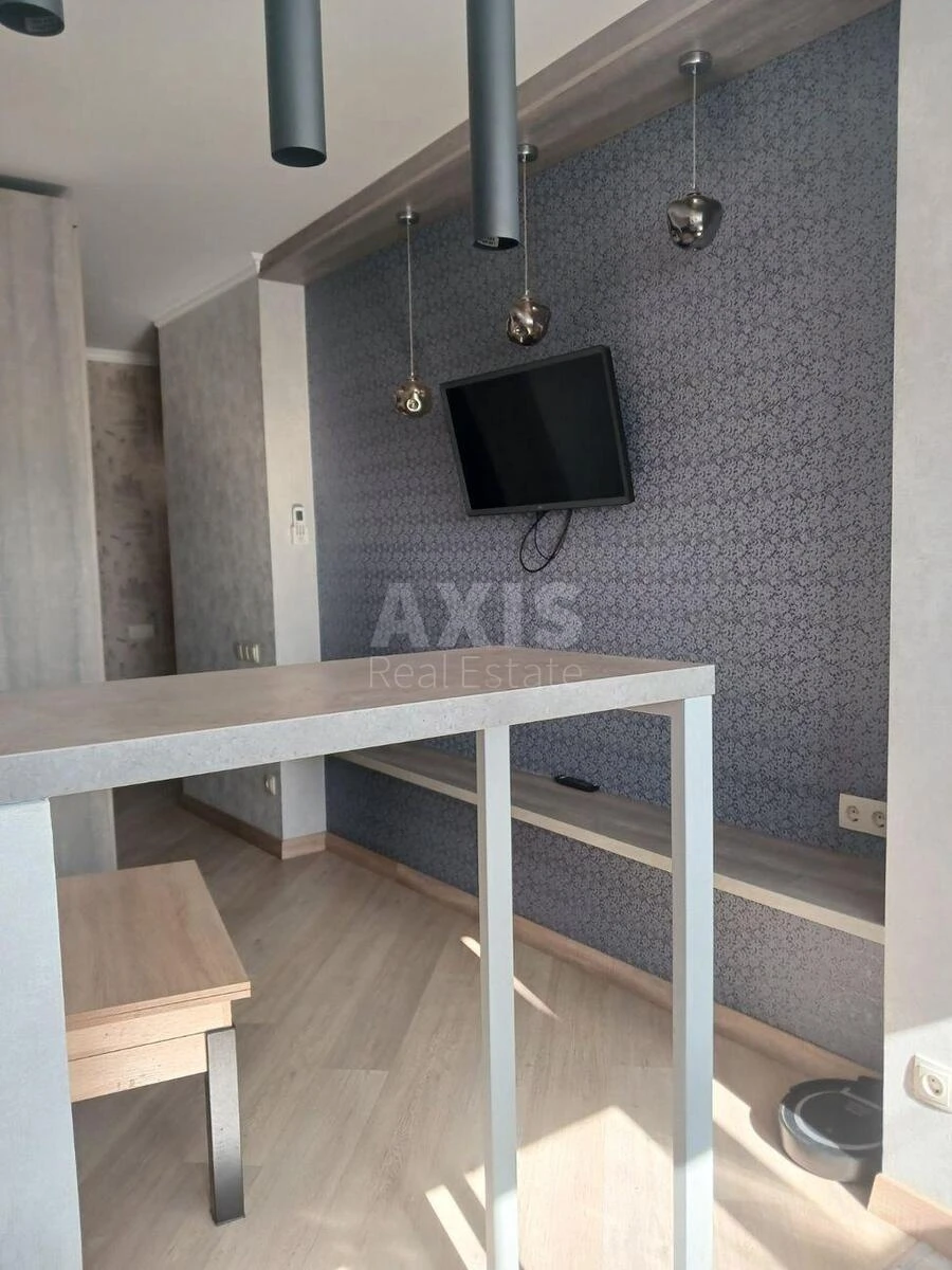 2к квартира ул. Рональда Рейгана 40656530