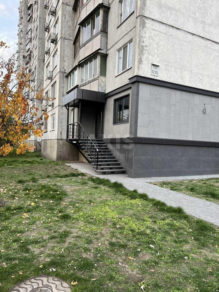 Об'єкт торгівлі вул. Гайдай Зої 12/10, 70м2