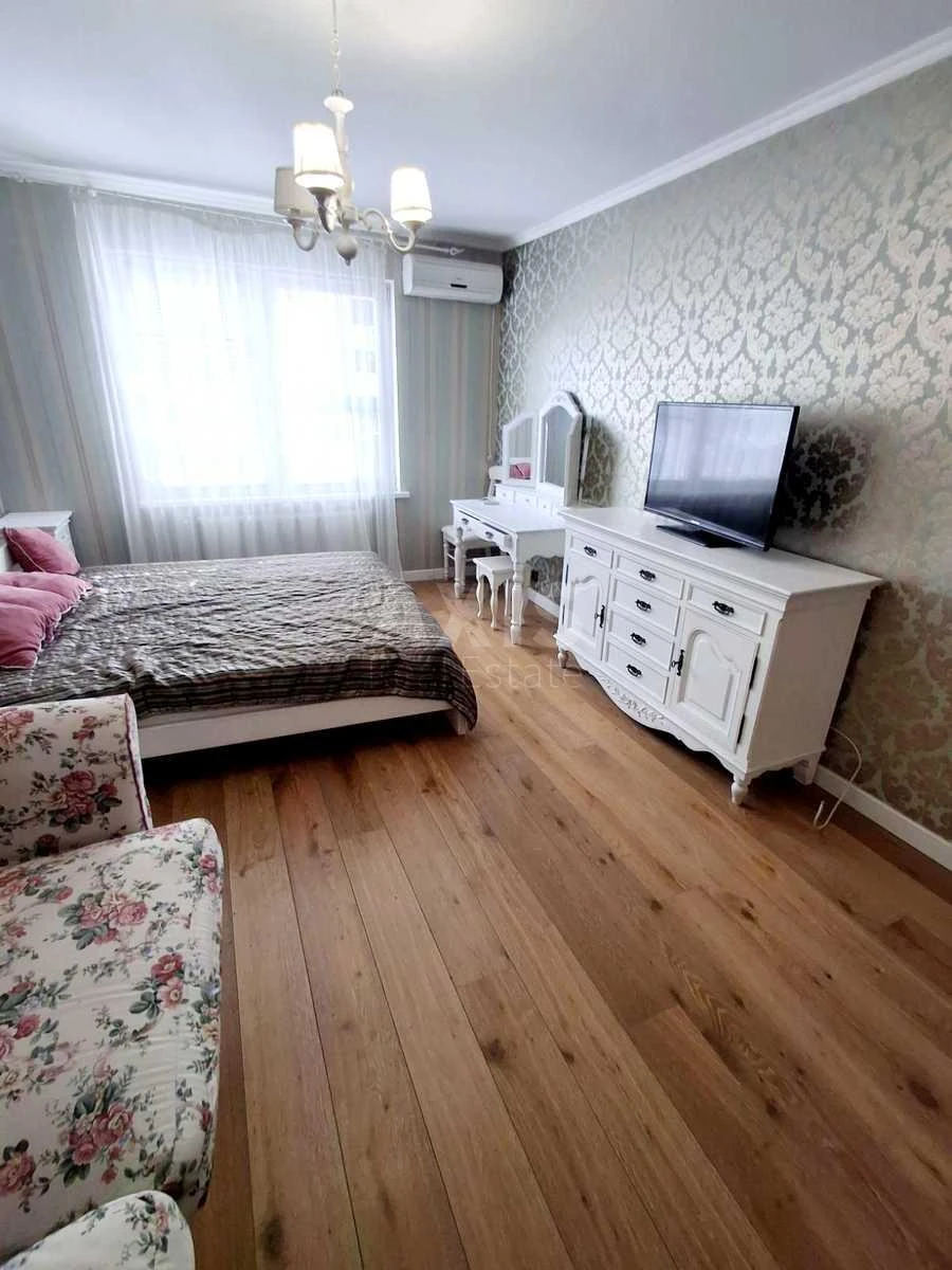 1k apartment vul. Urlivs'ka 36А705419