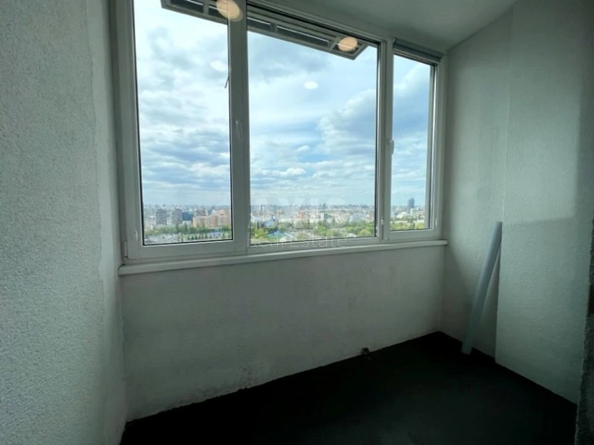 Office vul. Jevgena Konoval'cja 34, 111m2692309