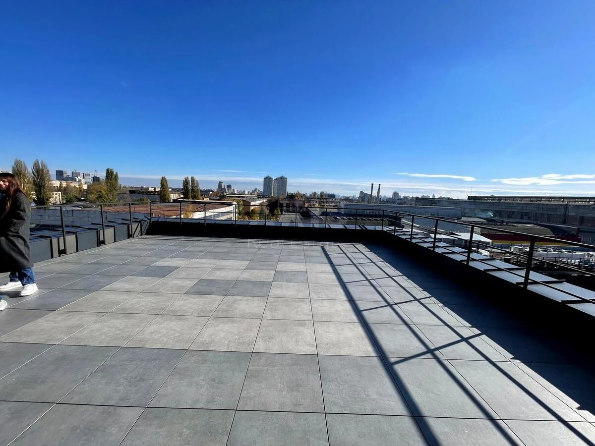 Office vul. Garmatna 4, 972m2677663
