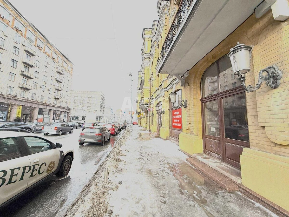 Service object vul. Basejna 2А, 230m2651672