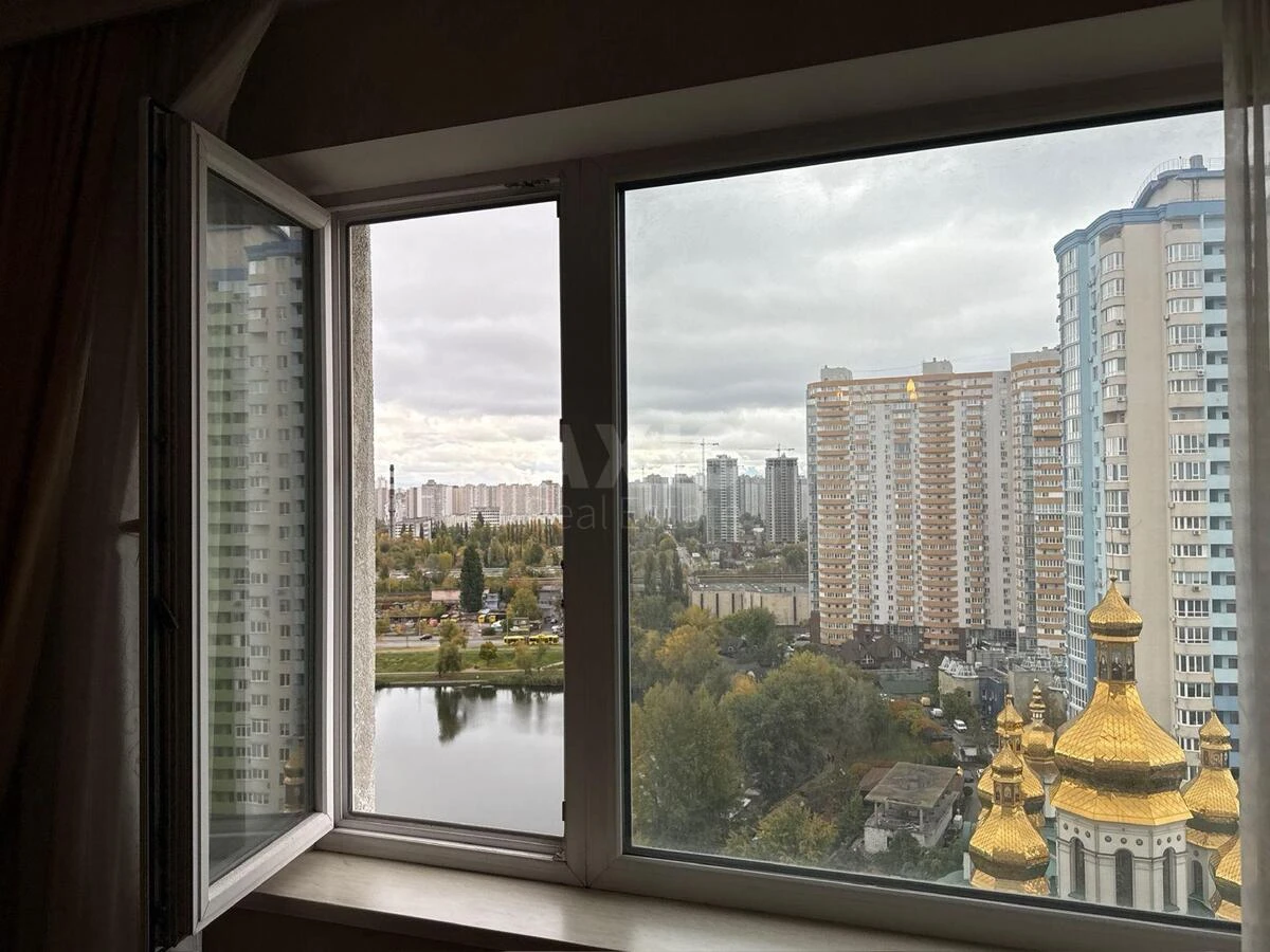 2k apartment vul. Shums'kogo Jurija 1Б696062