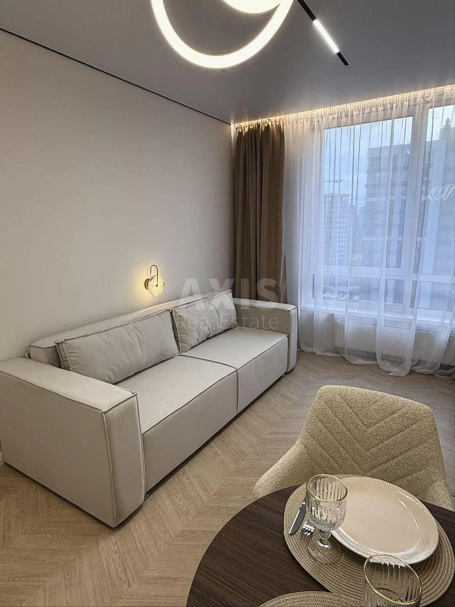 1k apartment vul. Oleksandra Olesja 9А682105