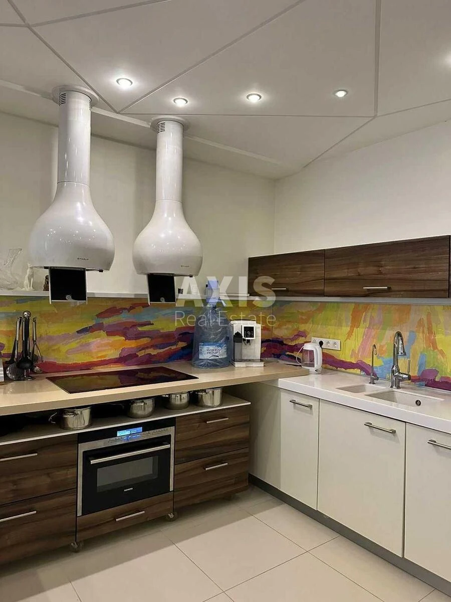 3k apartment vul. Vasylya Tyutyunnyka 37/16121515