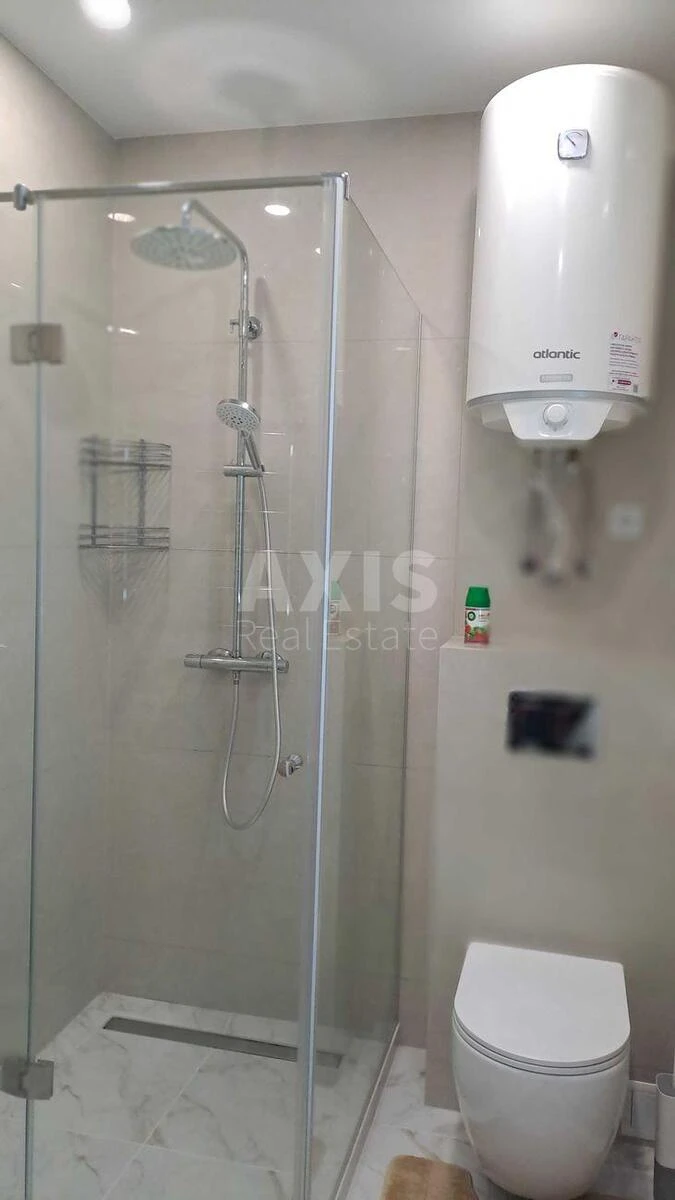 1k apartment nab. Dniprovs'ka 15672795