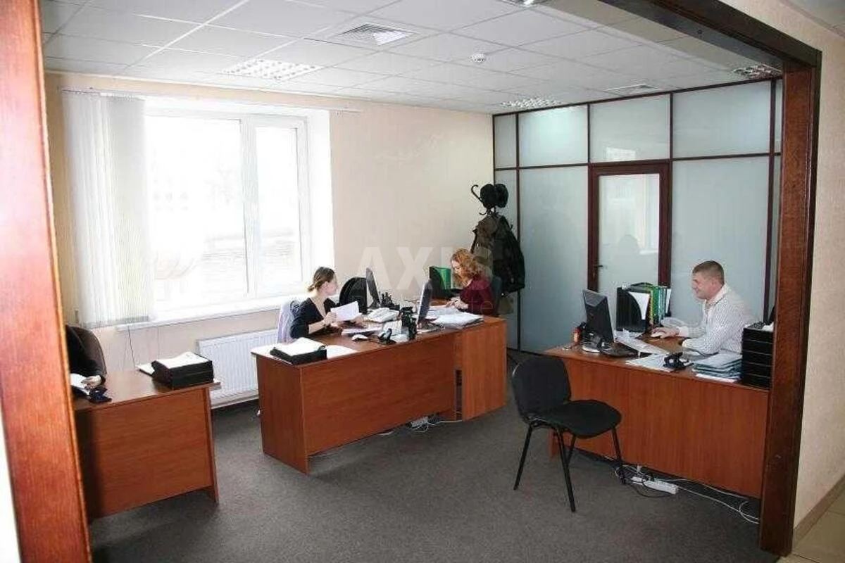 Office vul. Fedorova Ivana 32А, 1922m2673988