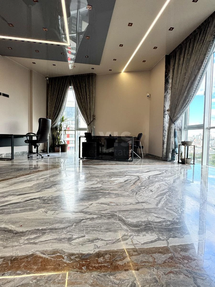 Office vul. Lypkivs'kogo Vasylja Mytropolyta 16В, 248m26941021