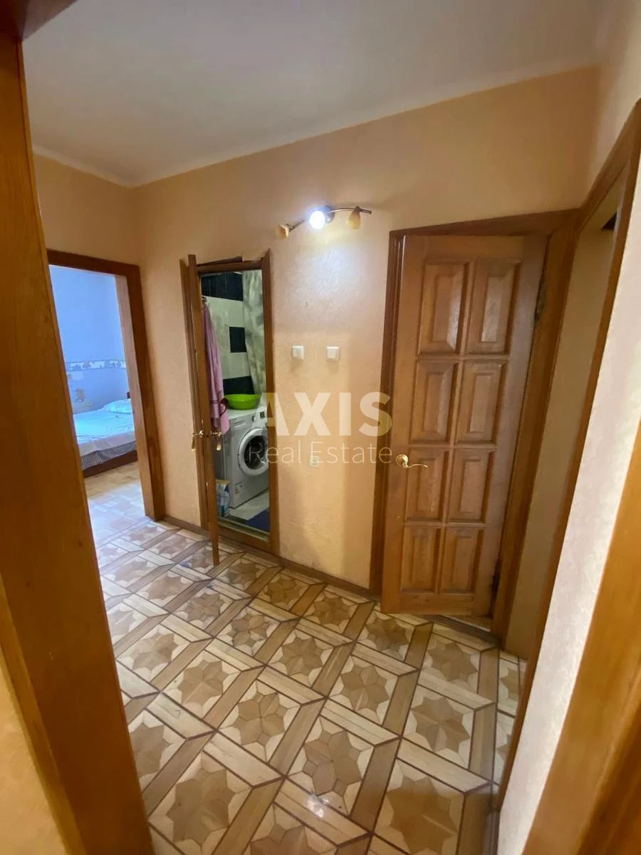 5k apartment vul. Александры Эстер 10/876653214