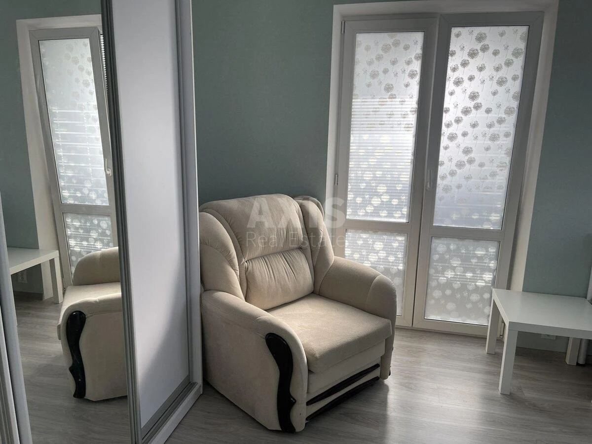 1к квартира пр-т Шухевича Романа 4477631