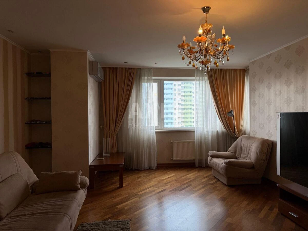 2k apartment vul. Shums'kogo Jurija 1Б696063