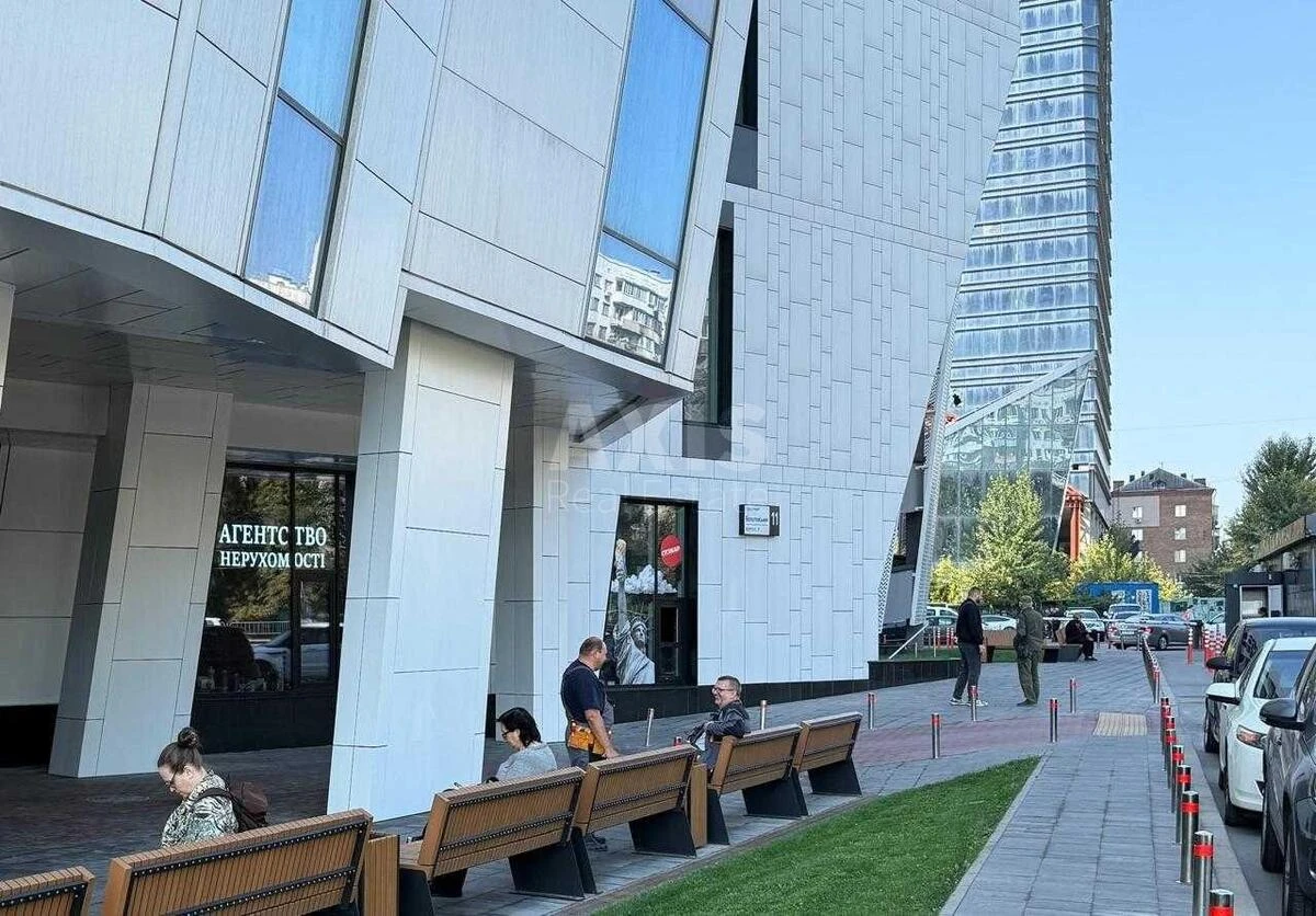 1k apartment pr-t Berestejskij 11629458