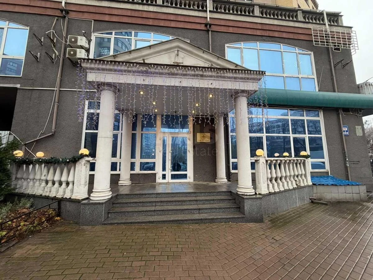 Trade object vul. Chornovola V'jacheslava 25, 600m263241