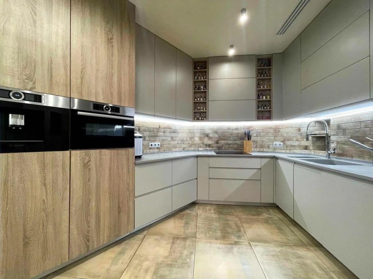 3к квартира ул. Василия Тютюнника 52/163510