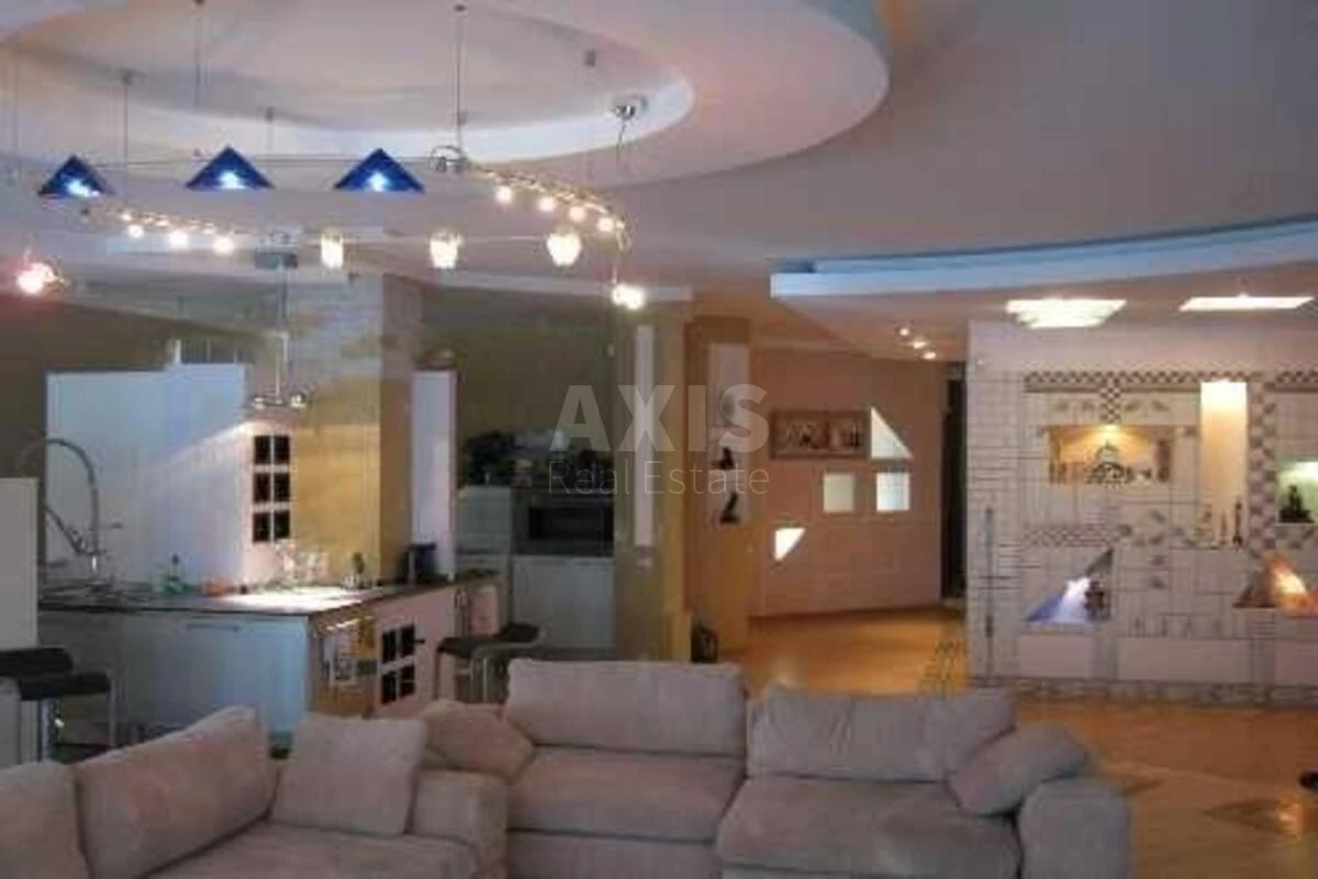 5k apartment vul. Derevljans'ka 1066797