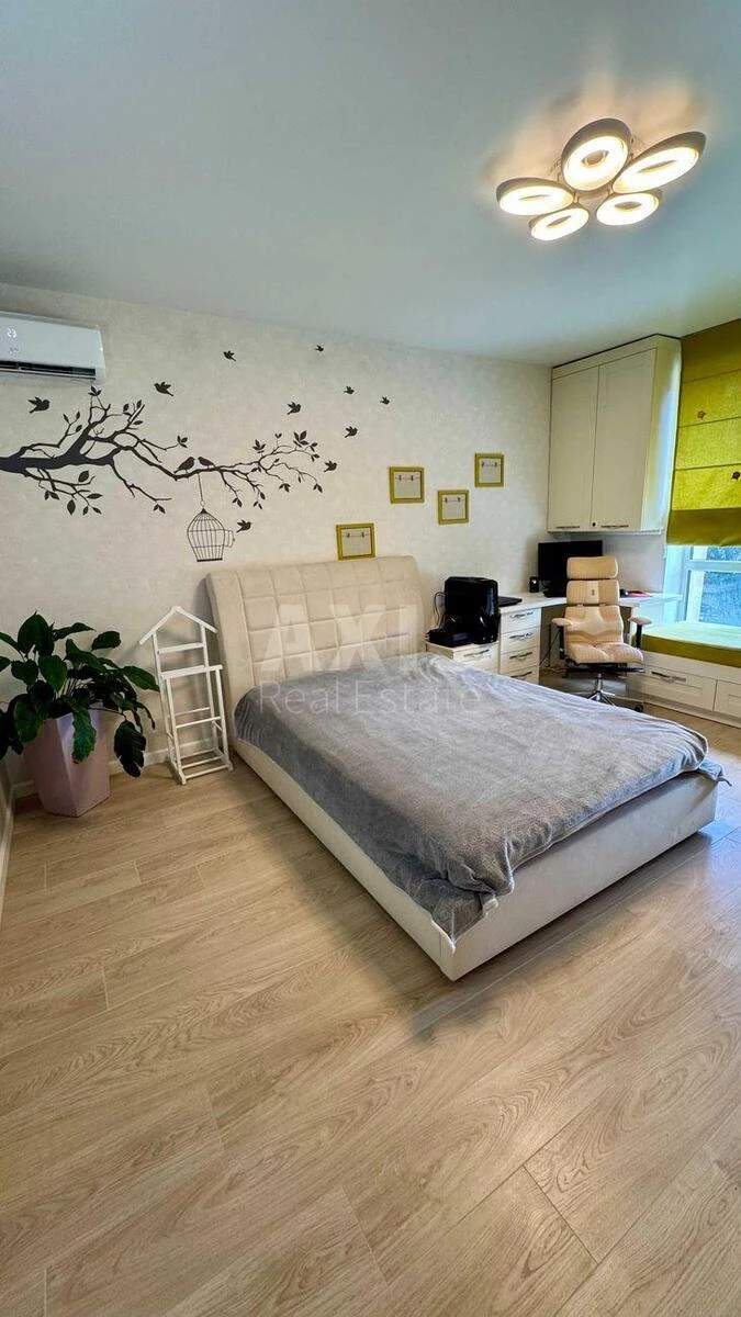 3k apartment vul. Metrologichna 54686448
