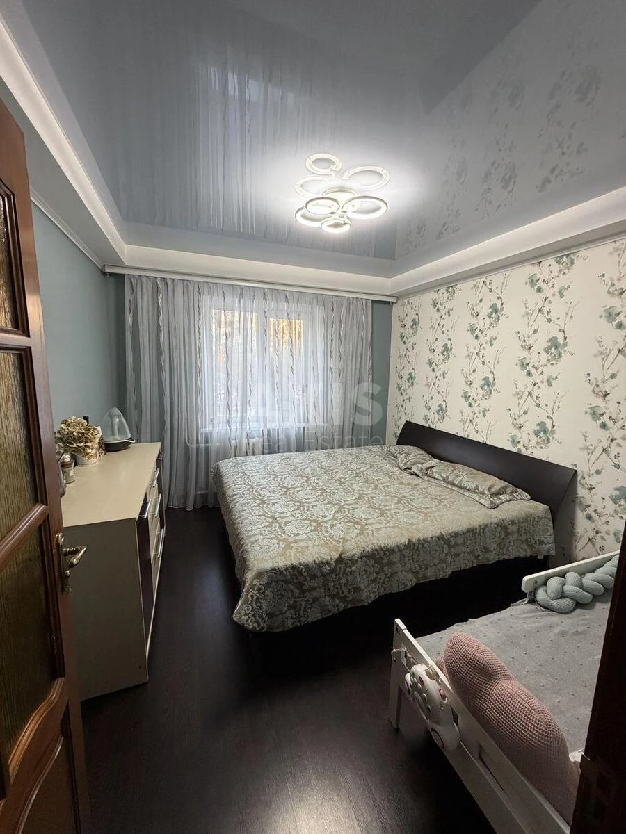 2k apartment vul. Miljutenka 9718952
