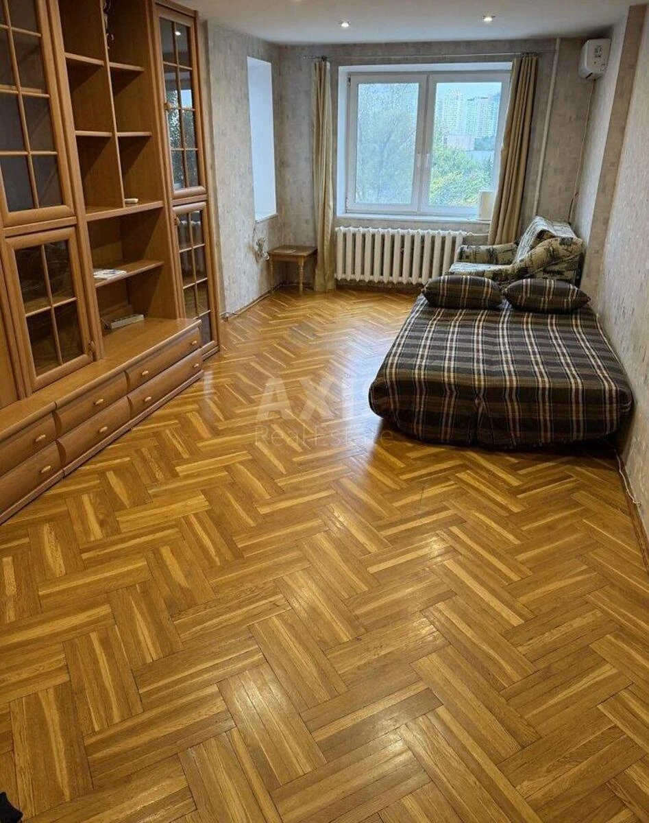 1k apartment vul. Junosti 8/2600642