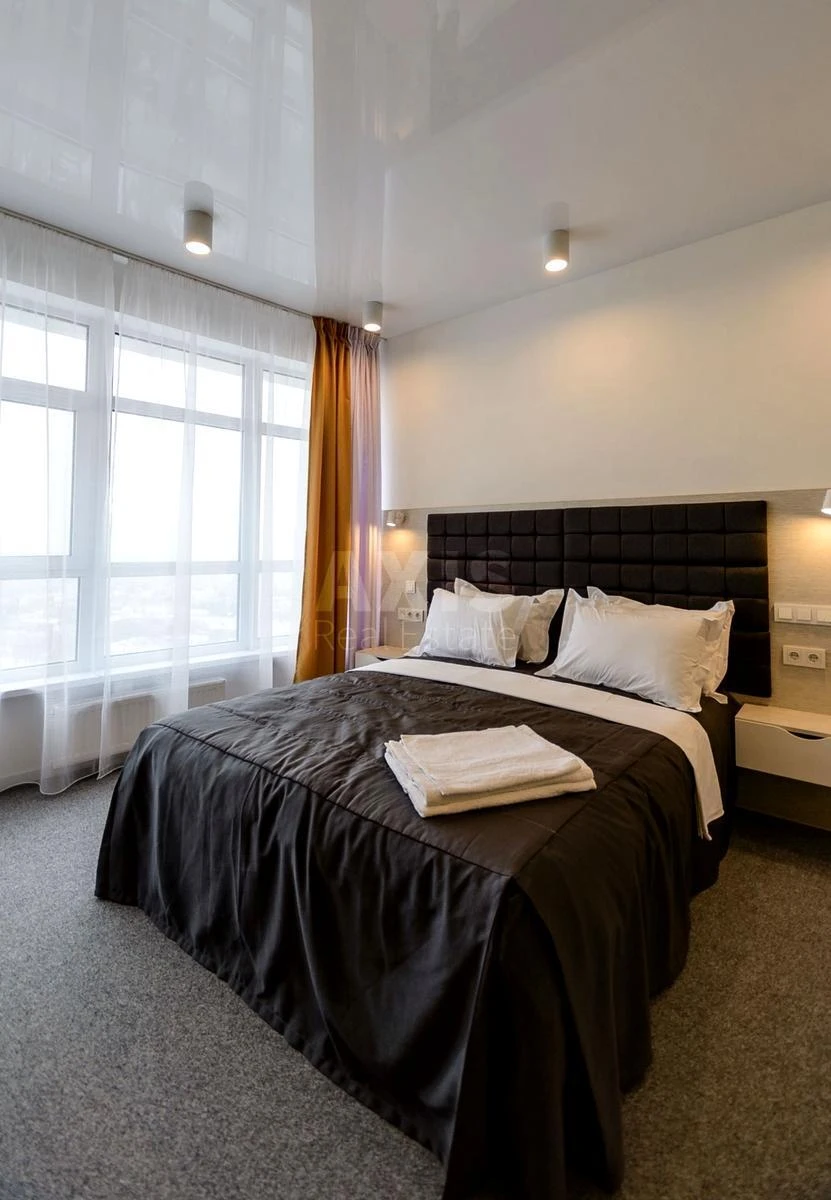 2k apartment uzv. Klovs'kyj 7615512