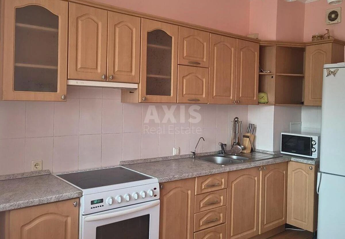 2к квартира ул. Ахматовой Анны 13Г70971