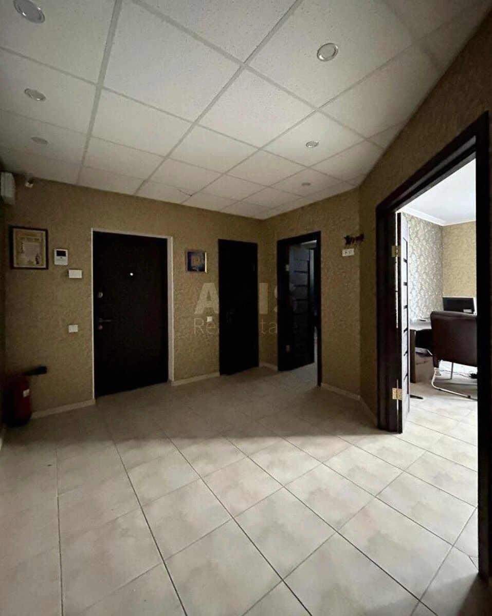 4к квартира ул. Елены Пчилки 8571759