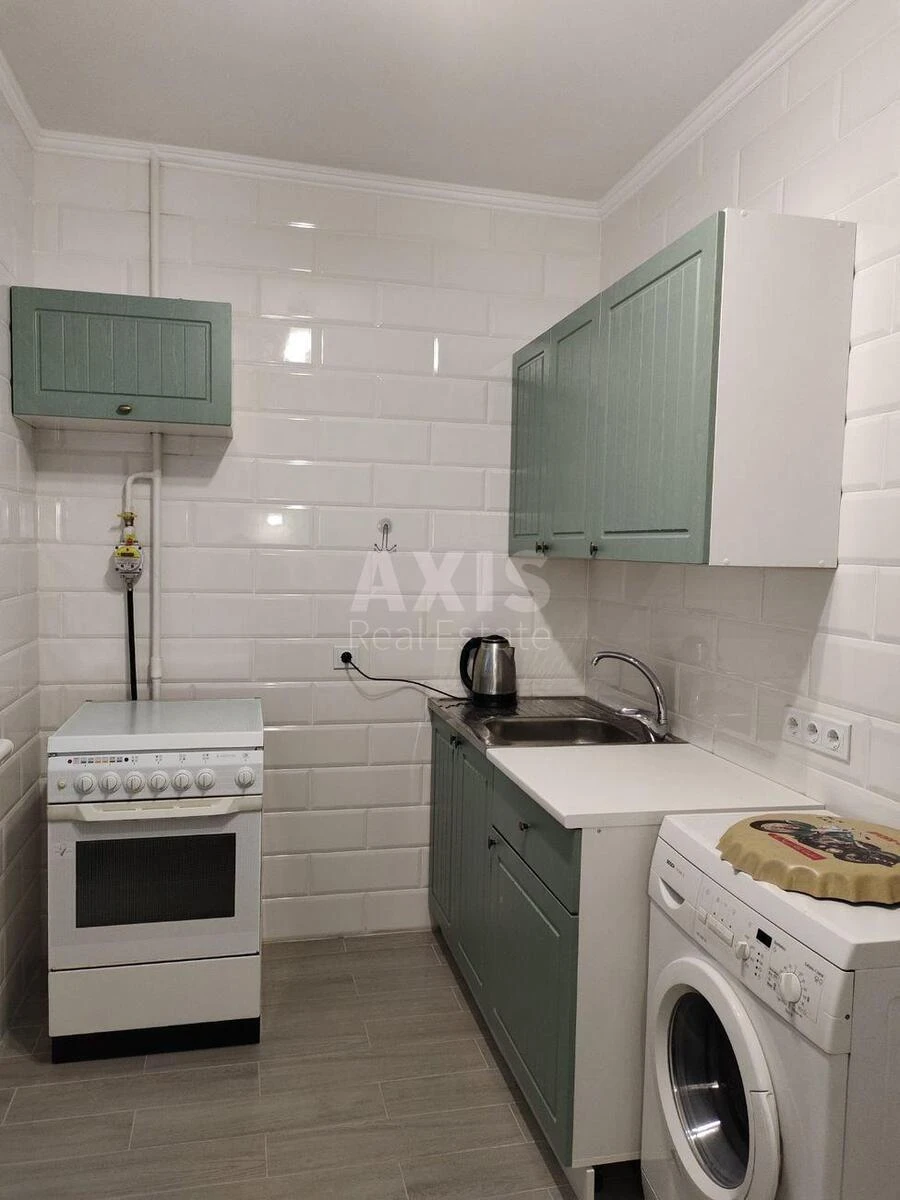 1к квартира пр-т Шухевича Романа 4477633