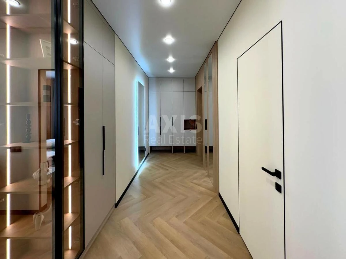 2к квартира ул. Александра Олеся 37128911