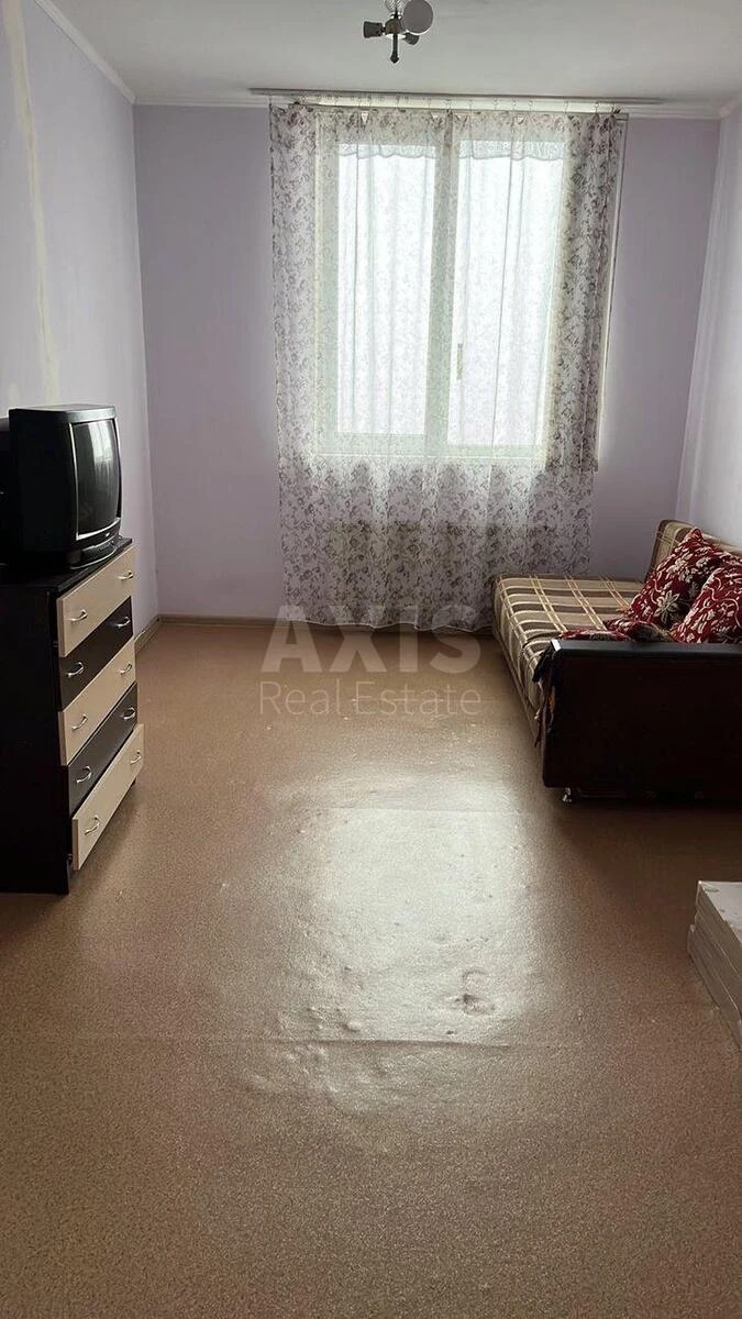 1k apartment vul. Svitla 3718021
