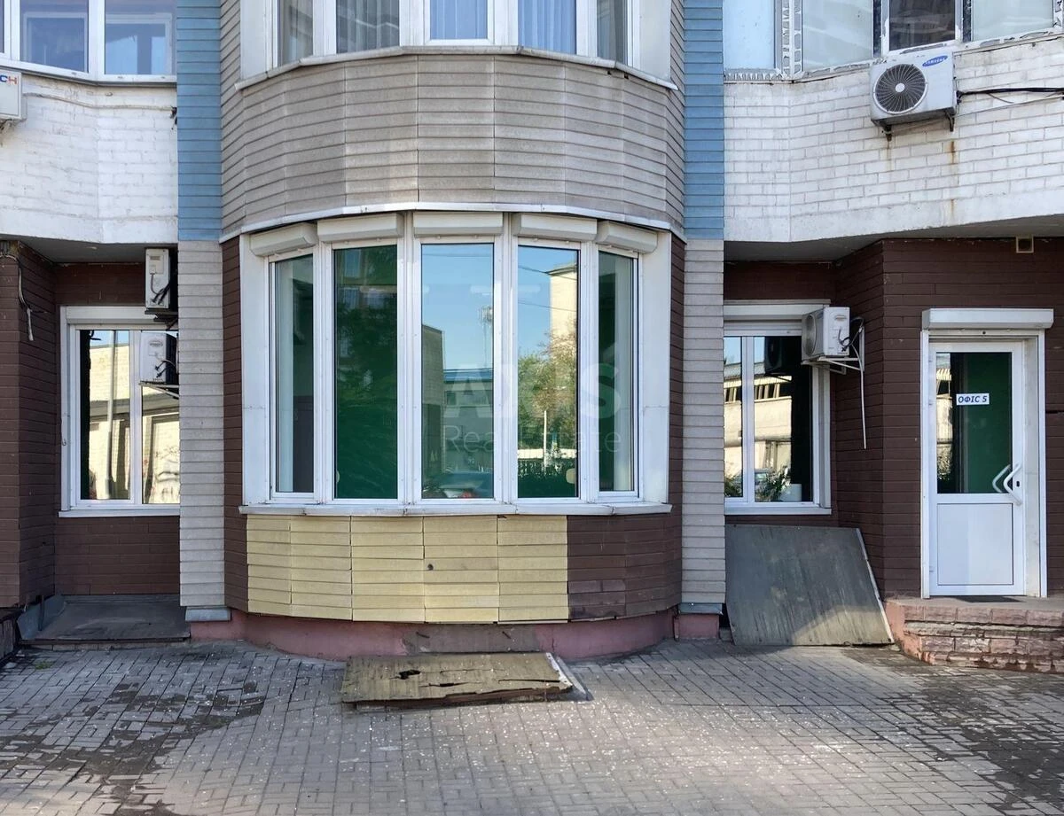 Офис ул. Сверстюка Евгения 52В, 75м268530