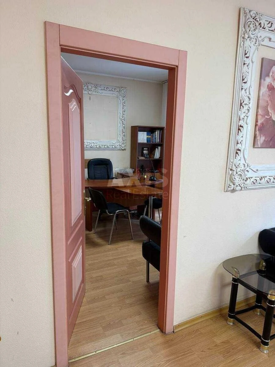 Office vul. Oleksandra Konyskoho 48/13, 70m2676030