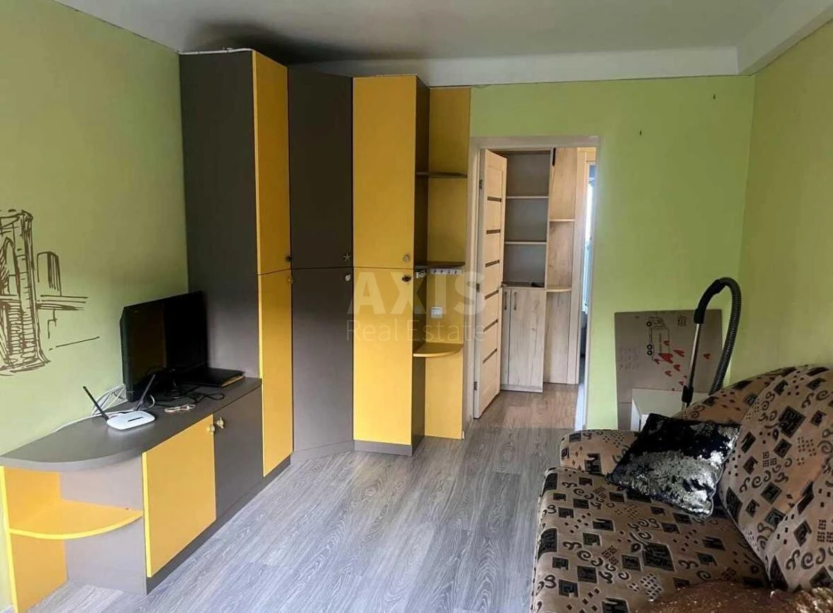 2к квартира ул. Джона Маккейна 42705908